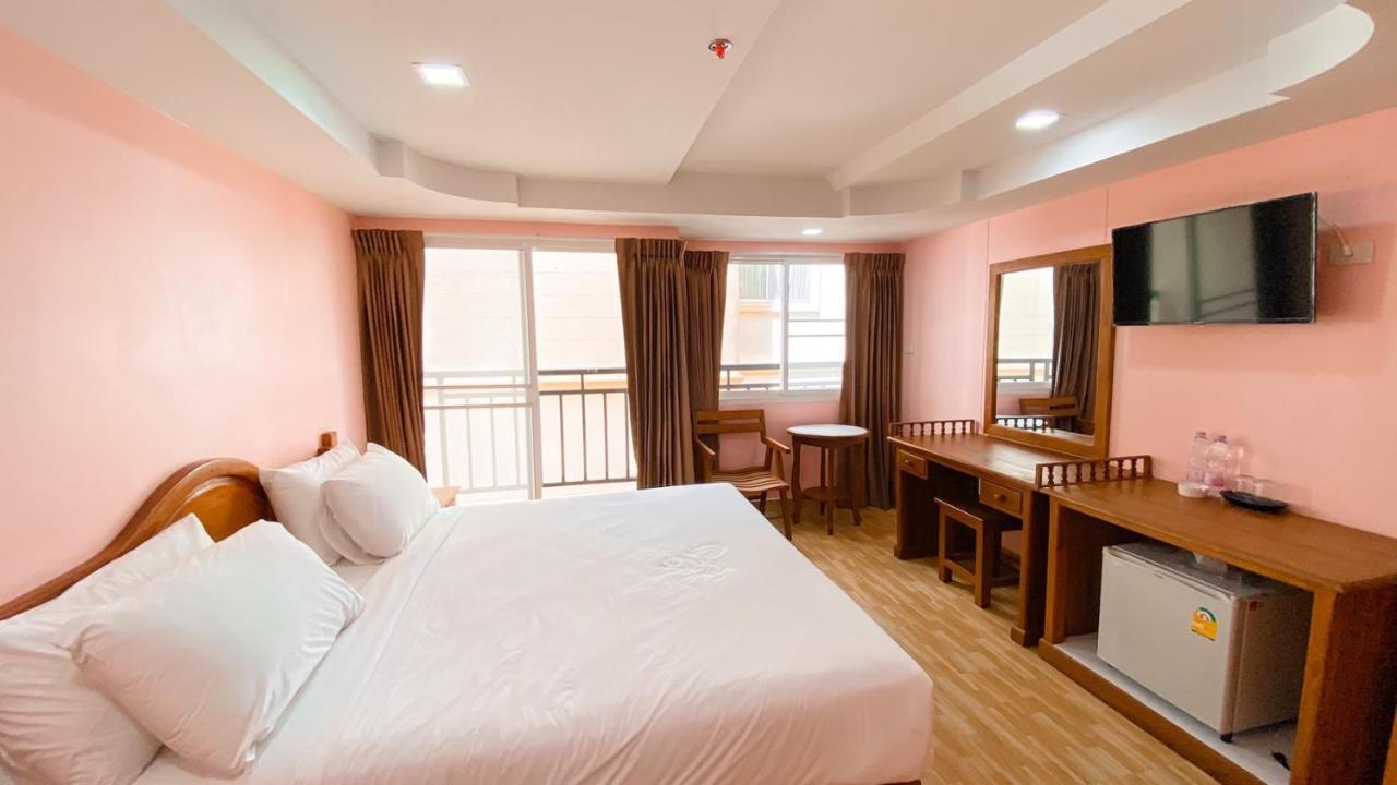 A.A. Pattaya Golden Beach Hotel Exteriör bild