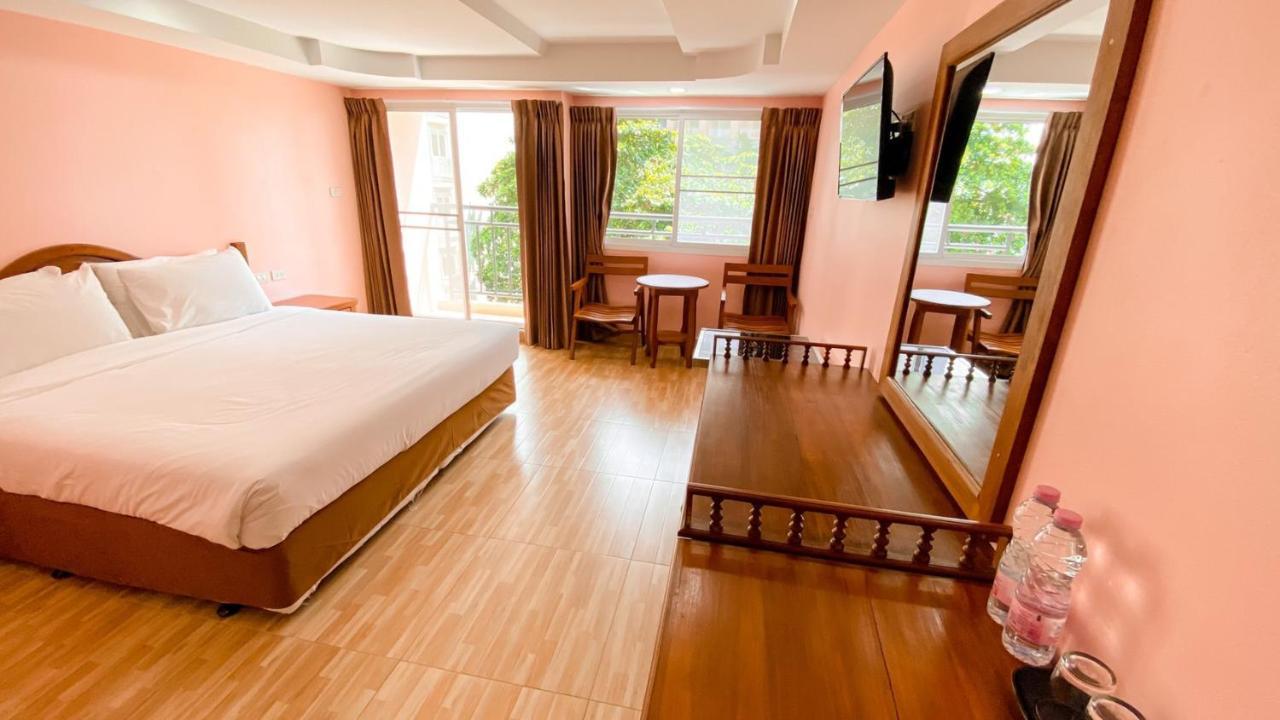A.A. Pattaya Golden Beach Hotel Exteriör bild