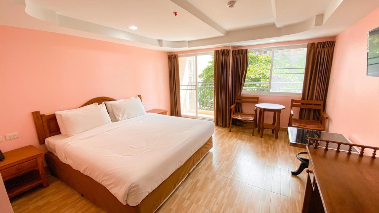 A.A. Pattaya Golden Beach Hotel Exteriör bild