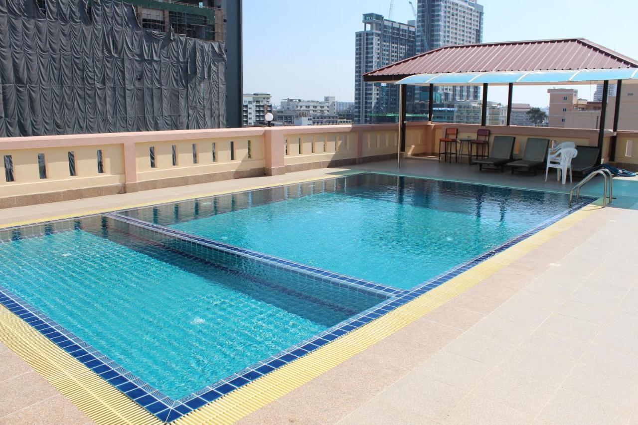 A.A. Pattaya Golden Beach Hotel Exteriör bild