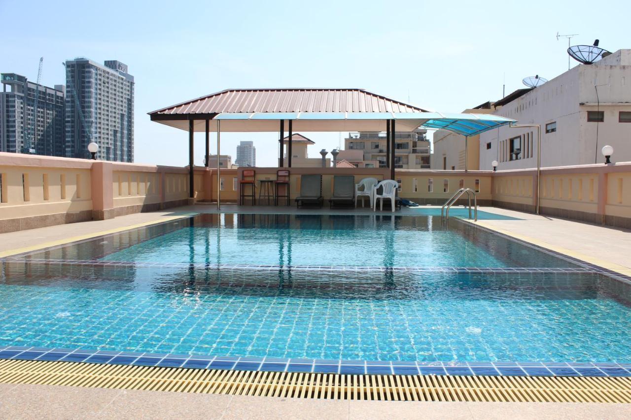 A.A. Pattaya Golden Beach Hotel Exteriör bild
